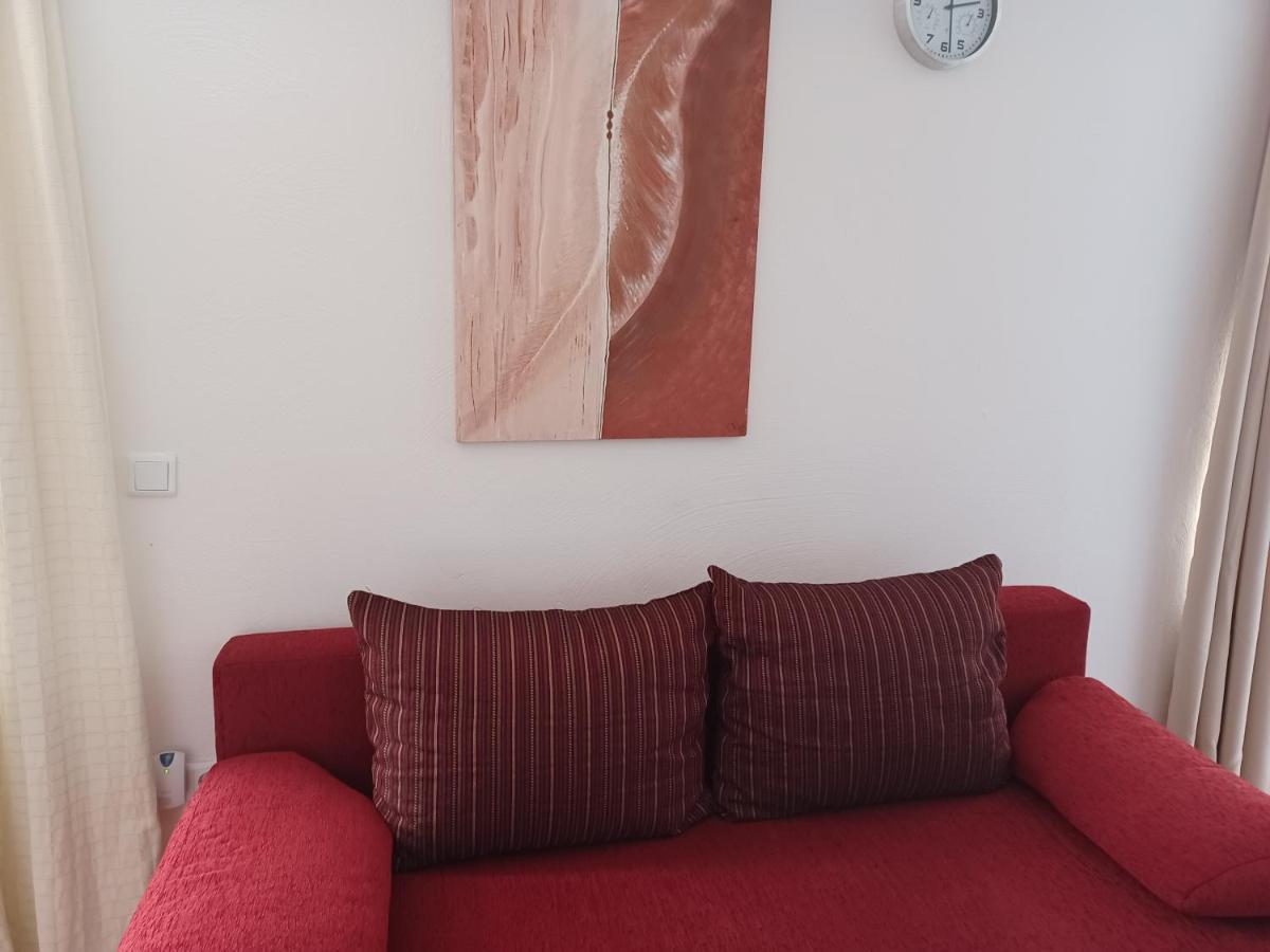 Ehemalige Bibliothek Apartment Fuer 2 Mit Kueche Kamin Netflix Parken Und Hofladen Steinhofel Exterior foto