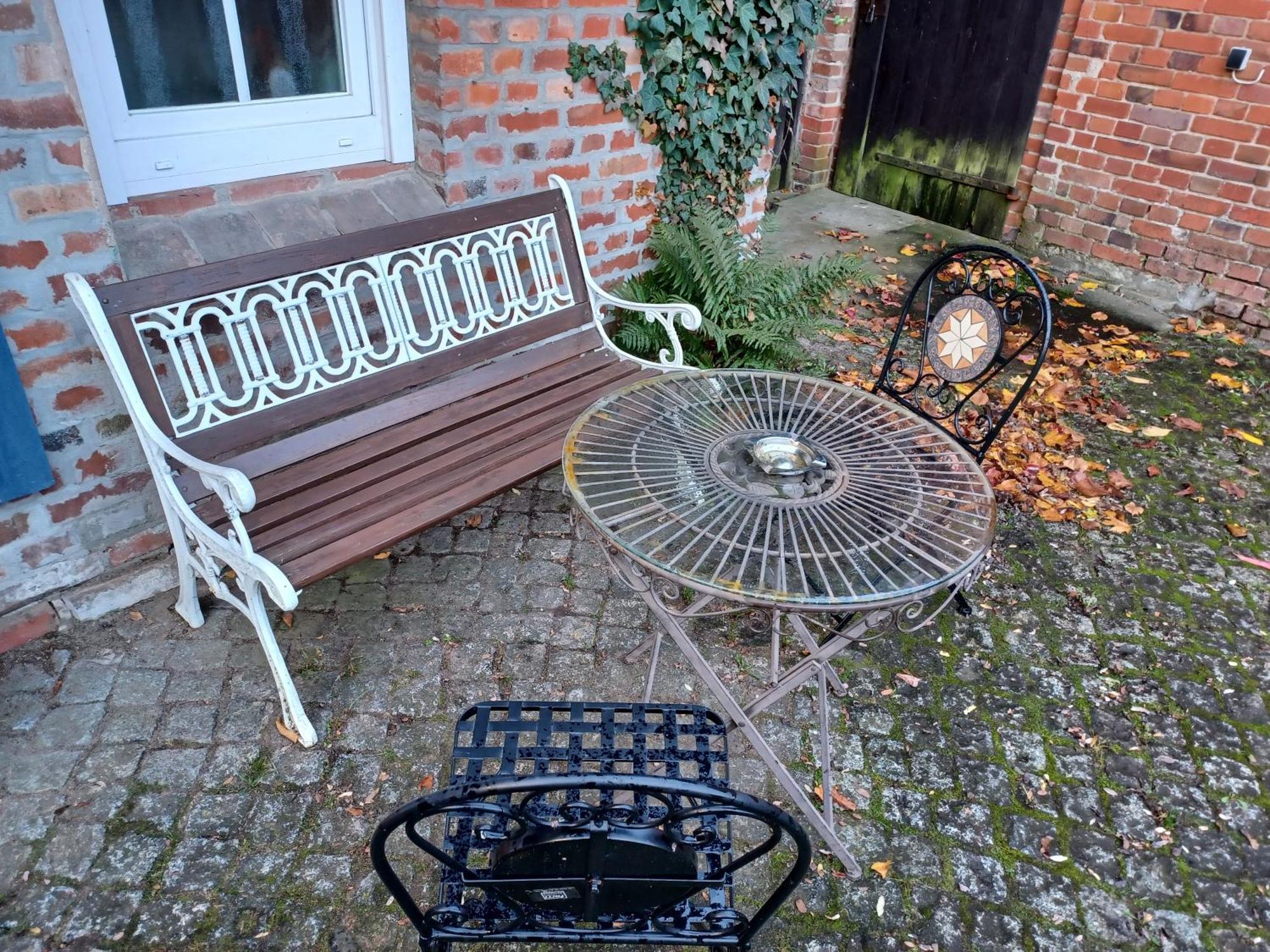 Ehemalige Bibliothek Apartment Fuer 2 Mit Kueche Kamin Netflix Parken Und Hofladen Steinhofel Exterior foto